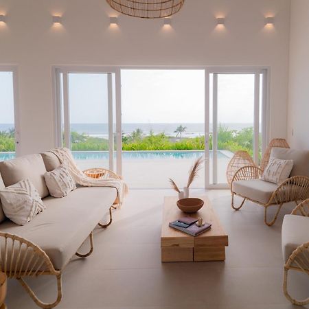 Tanusas Retreat & Spa Puerto Cayo Bagian luar foto