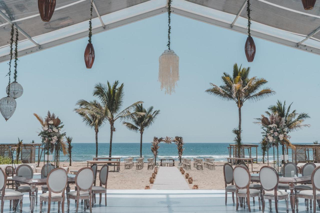 Tanusas Retreat & Spa Puerto Cayo Bagian luar foto