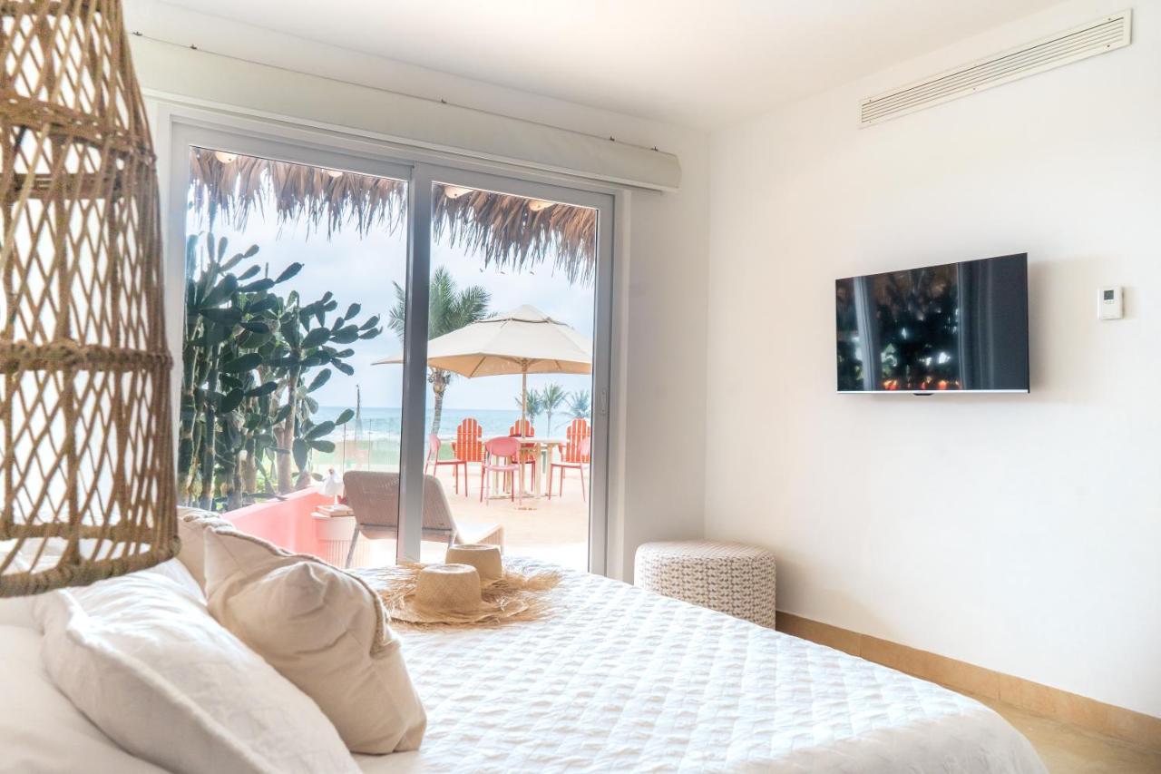 Tanusas Retreat & Spa Puerto Cayo Bagian luar foto