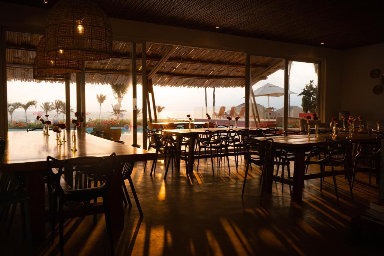 Tanusas Retreat & Spa Puerto Cayo Bagian luar foto