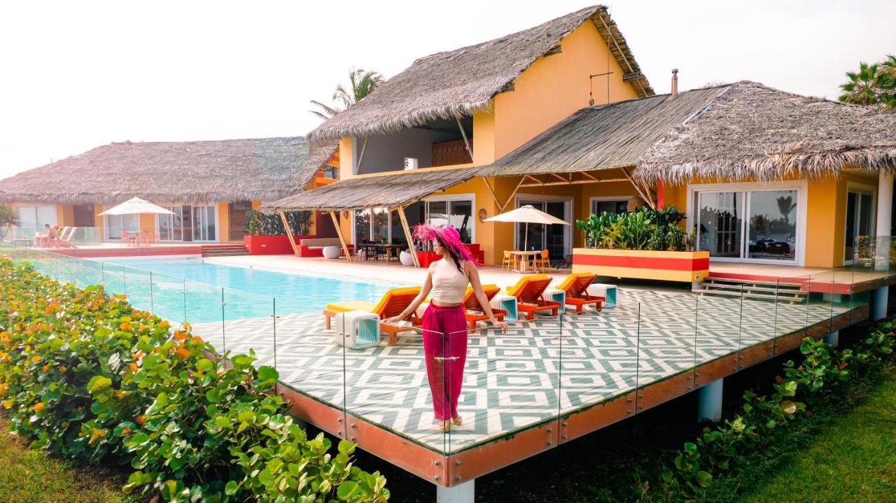 Tanusas Retreat & Spa Puerto Cayo Bagian luar foto
