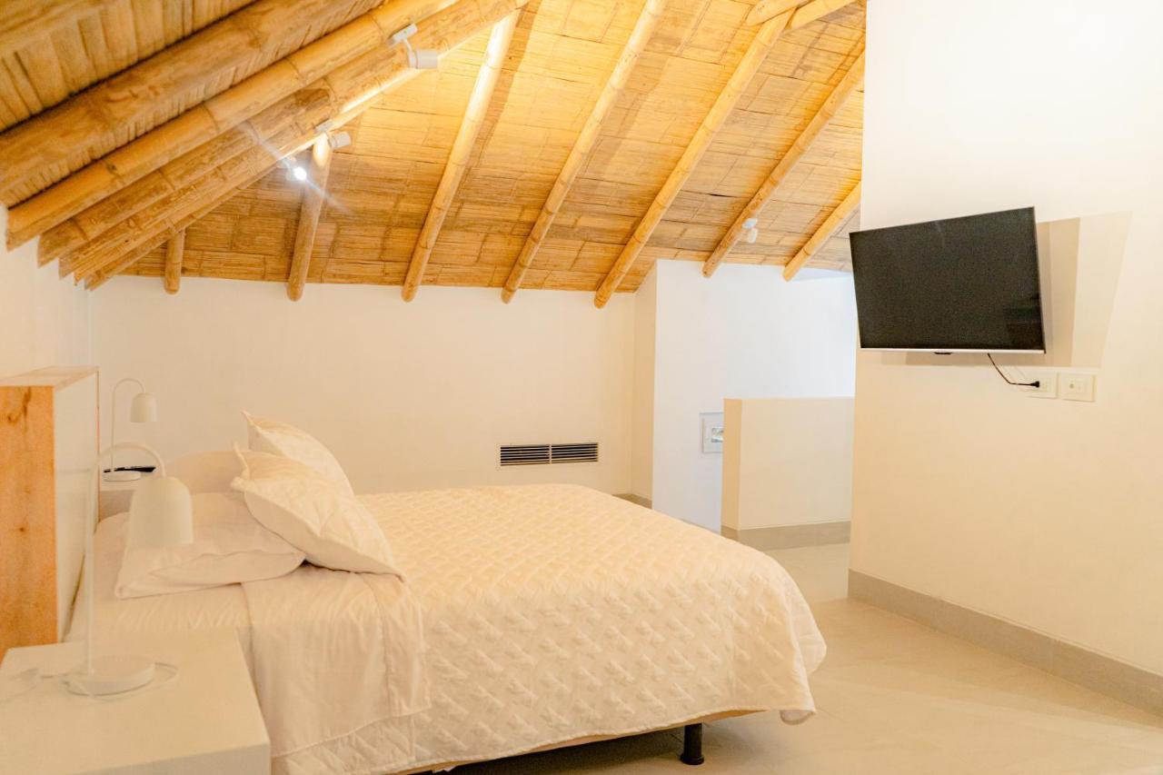 Tanusas Retreat & Spa Puerto Cayo Bagian luar foto