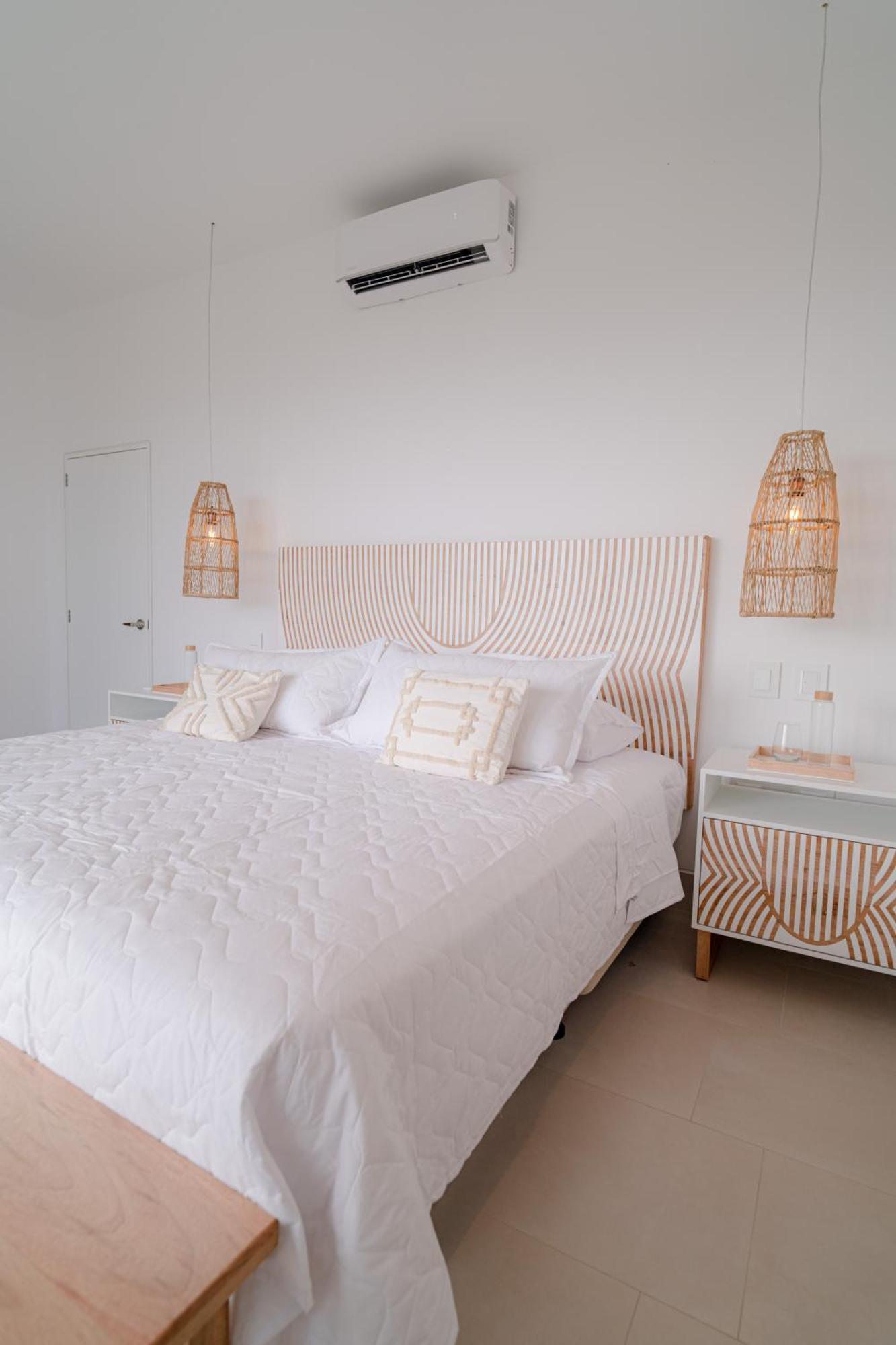 Tanusas Retreat & Spa Puerto Cayo Bagian luar foto